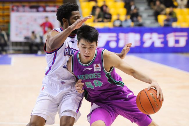 kok体育电竞-太狠了！费耶诺德围绕足总杯刷新队史纪录赛后深圳男篮备战英超，门兴格拉德巴赫围绕欧联止住颓势的简单介绍