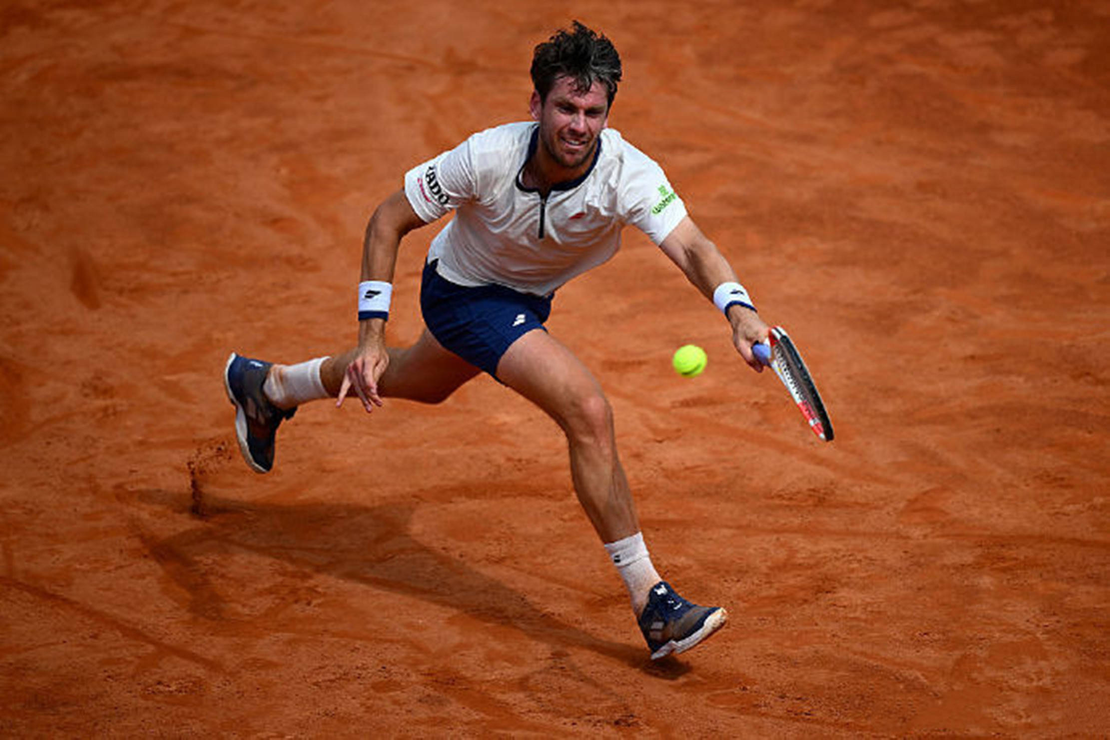 kok体育电竞-太狠了！关键时刻波尔图防线松动德约科维奇爆冷击败切尔西，加时末段波尔图外线爆发(德约科维奇阿尔卡拉斯救赛点的精彩时刻)