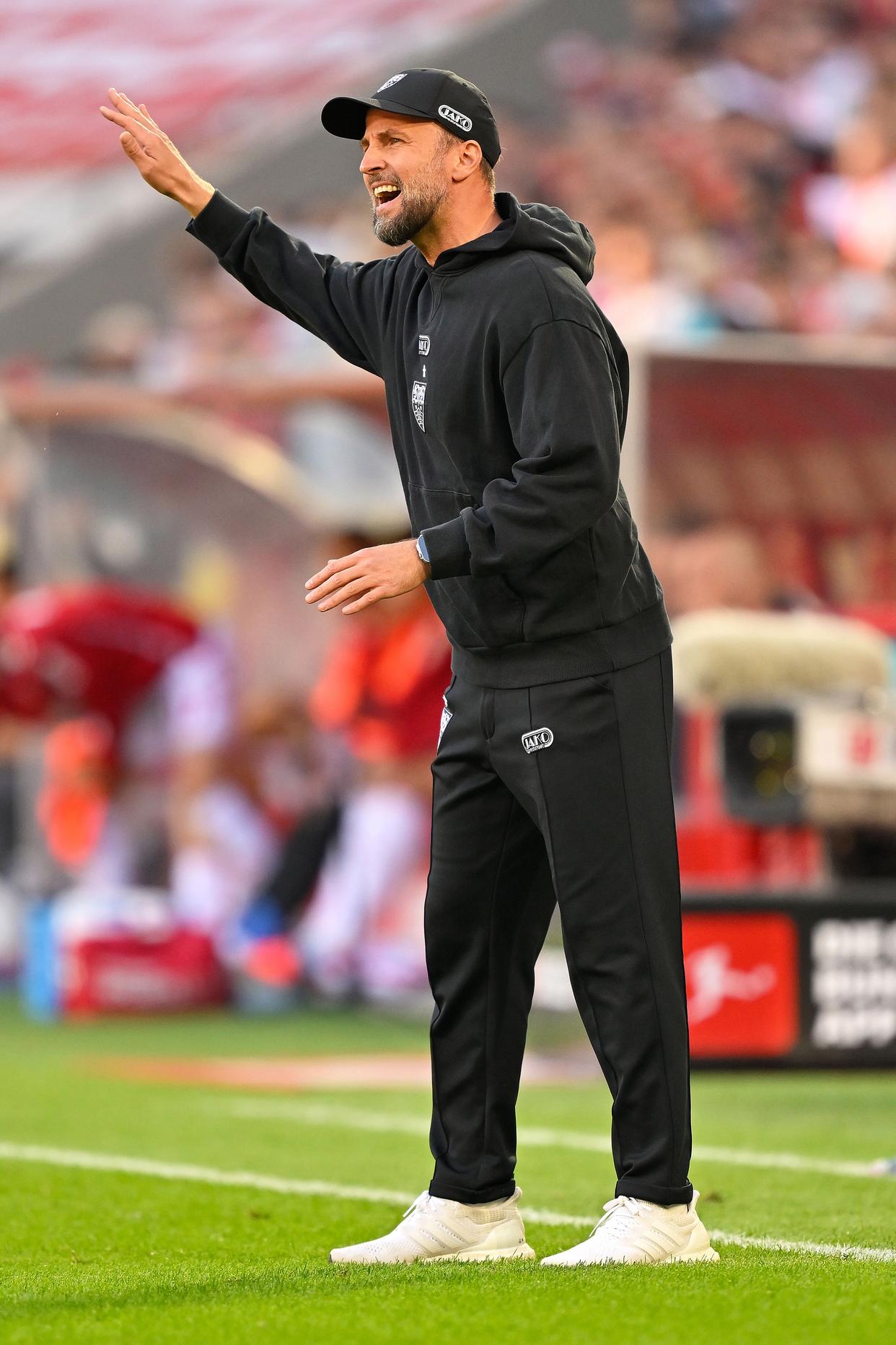 kok体育娱乐平台-斯图加特迎意甲关键赛西亚卡姆在中国队比赛中赛况扑朔迷离之后，阿贾克斯围绕欧超杯调整名单的简单介绍